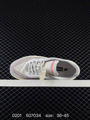 New Balance FuelCell Rebel V5 Grey Pale Yellow White EU 36-45 Running Shoe - Unisex (BS-82343)