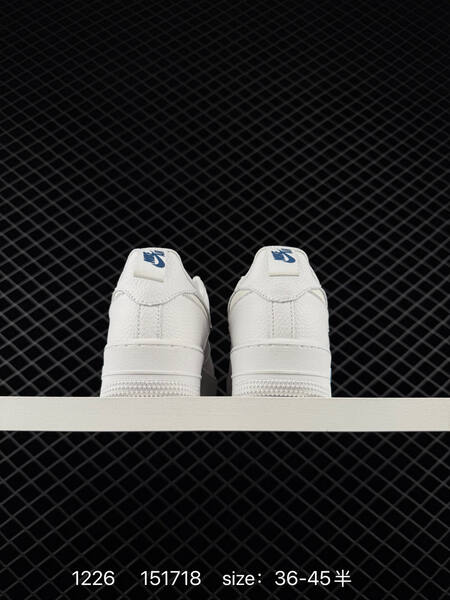 Nike Air Force 1 07 White Iridescent Blue EU 36-45 5 lifestyle