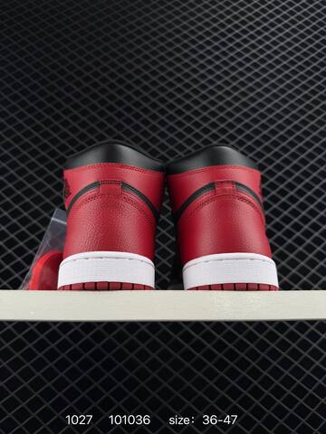 Jordan Air Jordan 1 Retro High 555088-101 Black Red White EU 36-47 Basketball Shoe - Unisex (BS-80423)