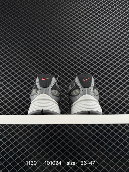 Nike V5 RNR SE gray black white 36-47 running lifestyle