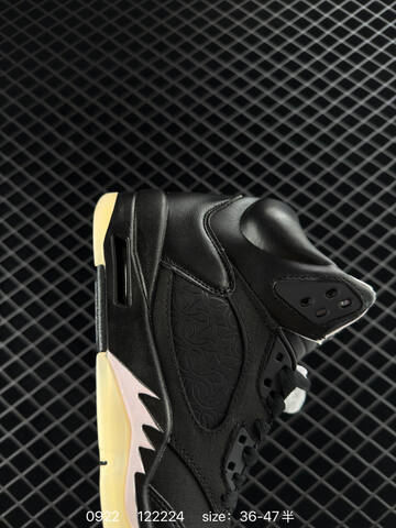 Jordan Air Jordan 5 Retro Black Metallic Reimagined Black Metallic Silver Pale Yellow EU 36-47 Basketball Shoe - Unisex (BS-80652)