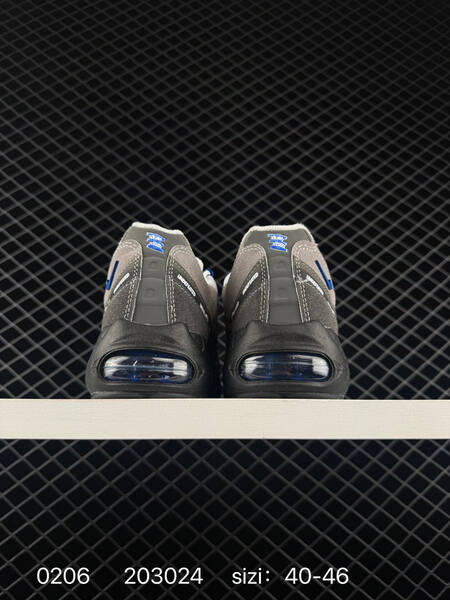 Nike UNDEFEATED x Air Max 95 OG Big Bubble IB4523-002 Grey Black White Blue EU 40-46 lifestyle