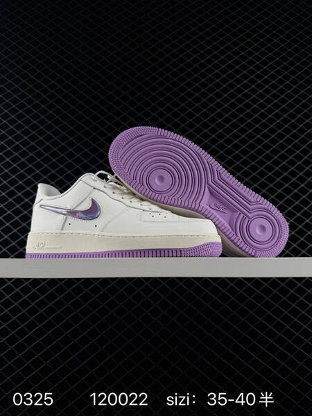 NIKE AIR FORCE 1 07 LV8 IQ9795 Size 36 3 lifestyle