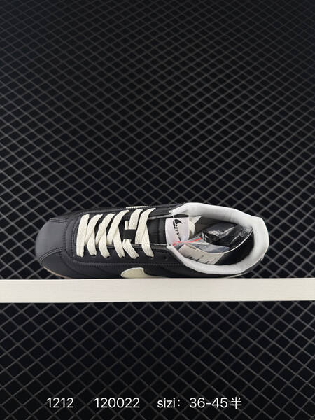 Nike Classic Cortez Nylon black white gum EU 36-45 lifestyle
