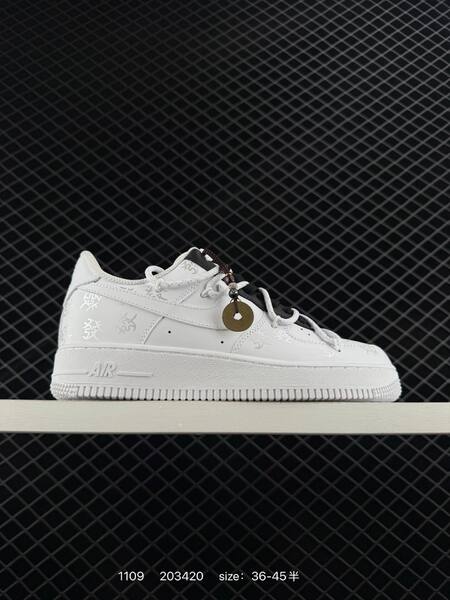 Nike Air Force 1 07 White Black EU 36-45 lifestyle