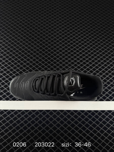 Nike Air Max Plus TN Ultra Black EU 36-46 running Black Black lifestyle