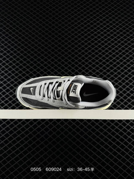 Nike Initiator grey/black with cream midsole EU 36-45 running lifestyle
