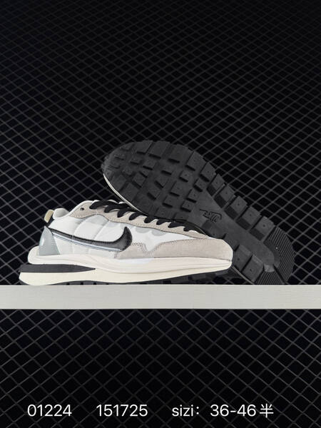 Nike sacai x VaporWaffle White Green and Navy Blue EU 36-46 lifestyle