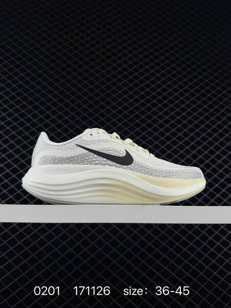 Nike Journey Run black white EU 36-45 running lifestyle