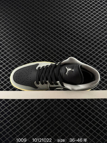 Jordan Air Jordan 1 Low 553558 113 Black Grey Pale Yellow EU 36-46 Sneaker - Unisex (BS-80561)