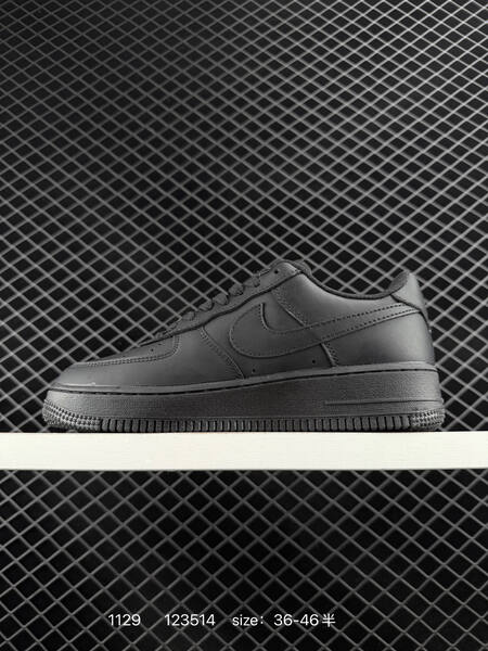 Nike Air Force 1 07 Triple Black EU 36-46 5 casual lifestyle
