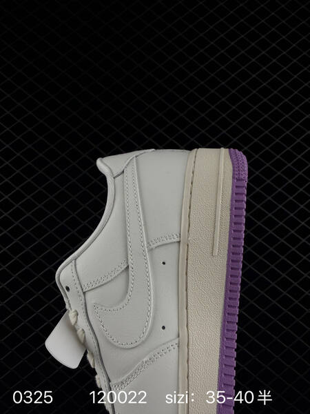 NIKE AIR FORCE 1 07 LV8 IQ9795 Size 36 3 lifestyle