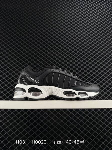 Nike Air Max Tailwind 4 Black White EU 40-45 5 lifestyle