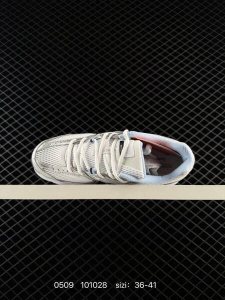 Nike Air Max Moto 2K HQ2056-003 White Silver Black EU 36-41 running lifestyle