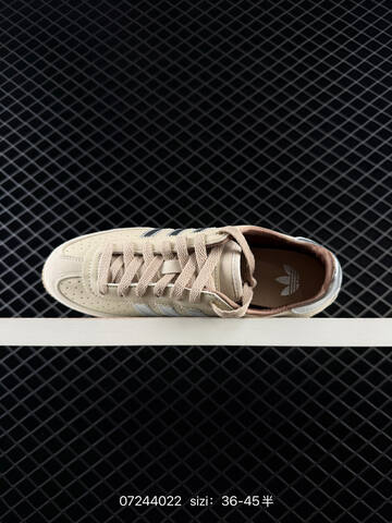 Other Adidas CHANGLE KJ3961 36 45 4022 Lifestyle - Unisex (BS-74801)