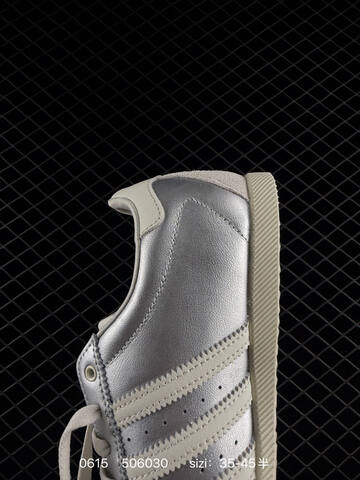 Other Adidas Changle 35 5 36 36 37 38 38 39 40 40 41 42 42 43 44 45 KJ3 Lifestyle - Unisex (BS-75245)