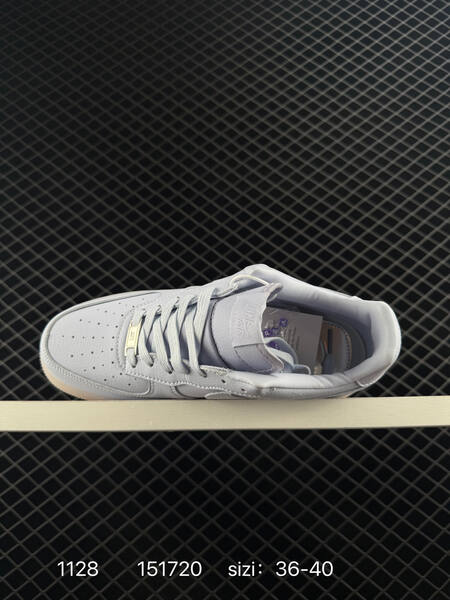 Nike Air Force 1 07 LX White Gum EU 36-40 lifestyle