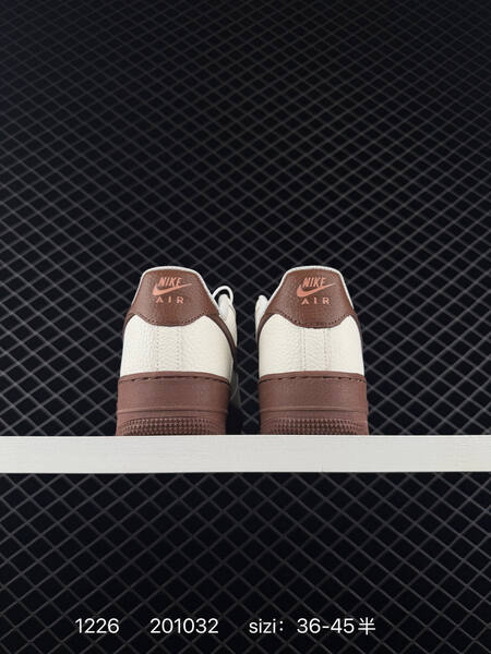 Nike Air Force 1 Low Sail Brown EU 36-45 5 lifestyle