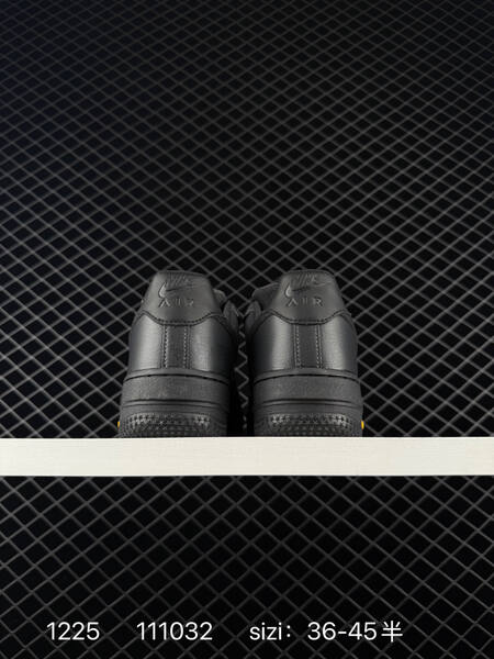 Nike Air Force 1 Low 07 white navy 36-45 lifestyle