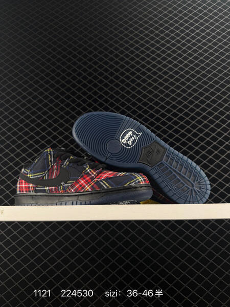 Nike Dunk Low Black Red tartan plaid EU 36-46 5 casual lifestyle