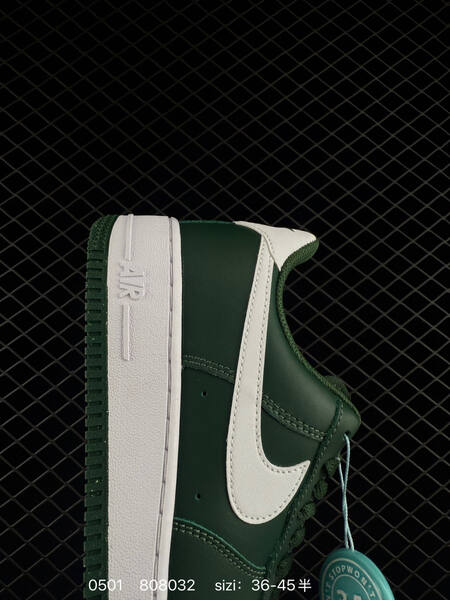 Nike Air Force 1 '07 green/white EU 36-45 lifestyle