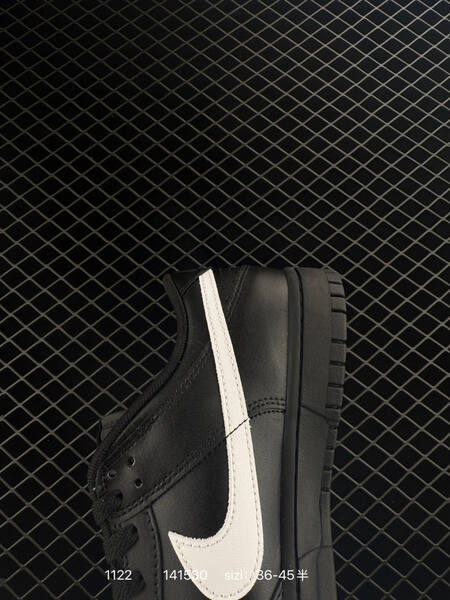 Nike Dunk SB Low black white 36-45 skate lifestyle