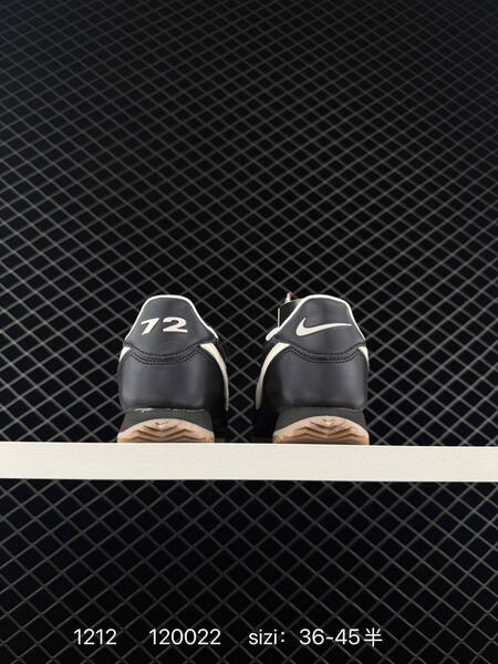 Nike Classic Cortez Nylon black white gum EU 36-45 lifestyle