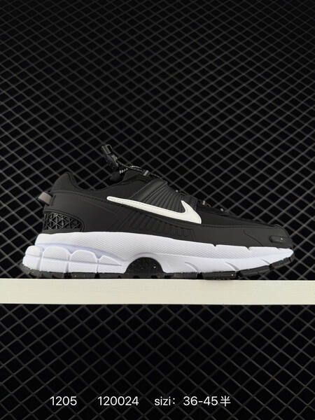 Nike Zoom Vomero Roam black white 36-45 running lifestyle