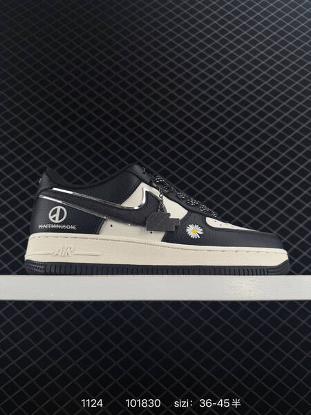Nike Air Force 1 07 Low black white EU 36-45 lifestyle