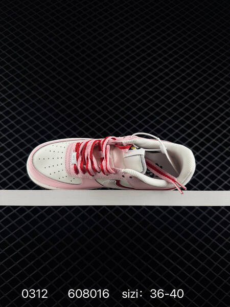 Nike Air Force 1 07 Low Pink White Red Gum EU 36-40 lifestyle