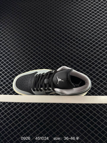 Jordan Air Jordan 1 Low Light Grey Black Cream EU 36-46 Sneaker - Unisex (BS-80628)