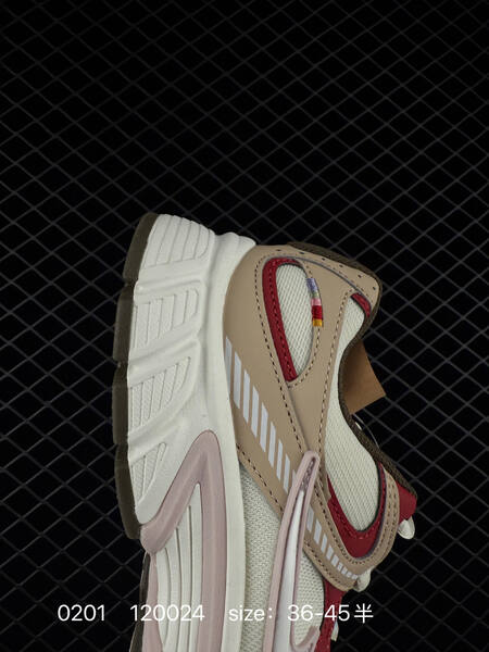 Nike V5 RNR beige cream with red and pink accents EU 36-45 running lifestyle