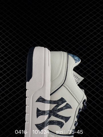 MLB Chunky Liner Basic Off White Navy Blue White EU 35-45 Sneaker Casual Sneakers - Unisex