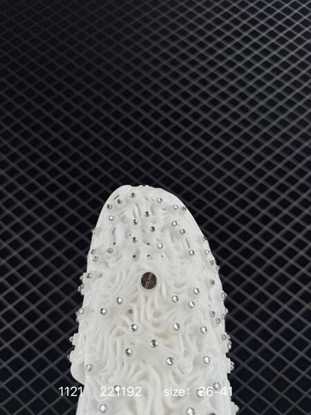 Nike Air Force 1 LXX white 36-41 lifestyle