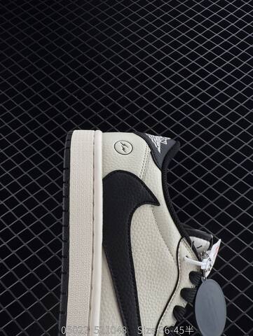 Jordan Travis Scott x Air Jordan 1 Reverse Mocha Sail Black Brown EU 36-45 Sneaker - Unisex (BS-81320)