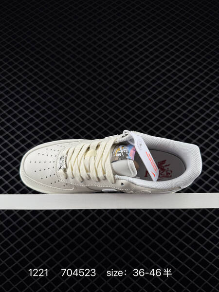 Nike Air Force 1 off-white cream with white and red accents EU 36-46 casual lifestyle