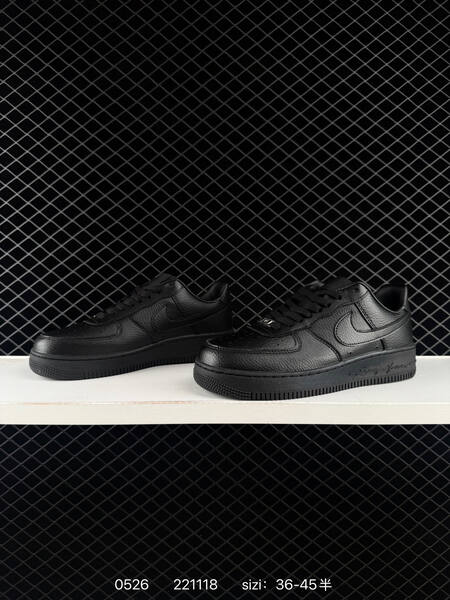 Nike Air Force 1 07 black EU 36-45 lifestyle