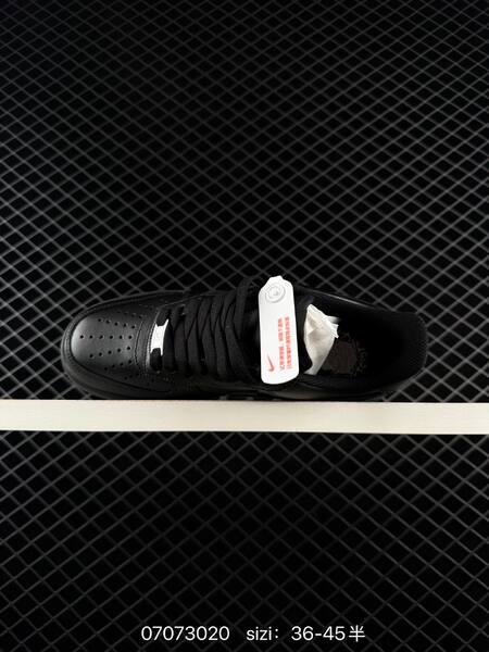 Nike Air Force 1 Low 07 black EU 36-45 lifestyle