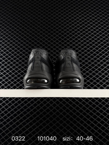 Nike Air Max 95 Triple Black EU 40-46 lifestyle