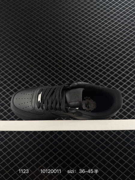 Nike Air Force 1 07 black 36-45 lifestyle