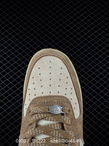 Nike Air Force 1 07 Sail White with red accents EU 36-45 lifestyle