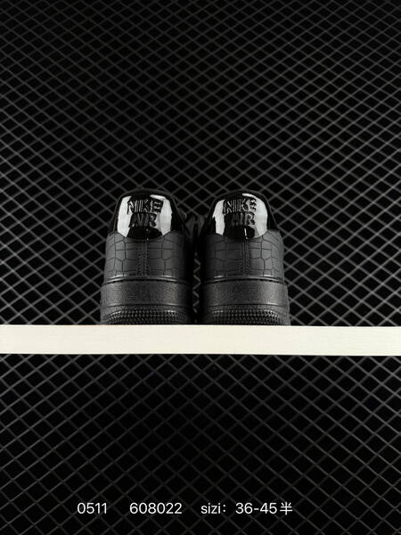 Nike Air Force 1 07 Low black EU 36-45 lifestyle