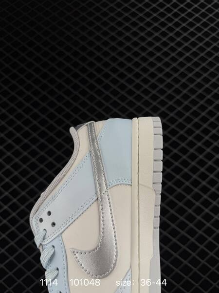 Nike SB Dunk Low light blue cream white with silver swoosh 36-44 skate lifestyle