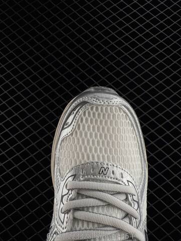 New Balance 860V2 White Silver Beige Grey EU 36-45 Running Shoe - Unisex (BS-83302)
