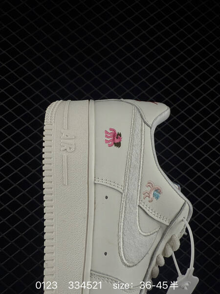Nike Air Force 1 07 LV8 white EU 36-45 lifestyle