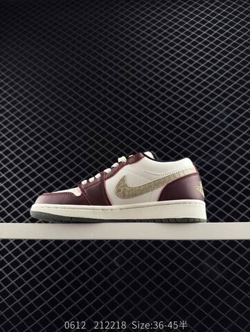Jordan Air Jordan 1 Low FJ5735 100 Sail Dark Burgundy Metallic Gold Black EU 36-45 Sneaker - Unisex (BS-81222)