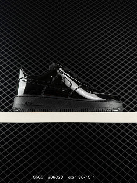 Nike Air Force 1 '07 black patent EU 36-45 lifestyle