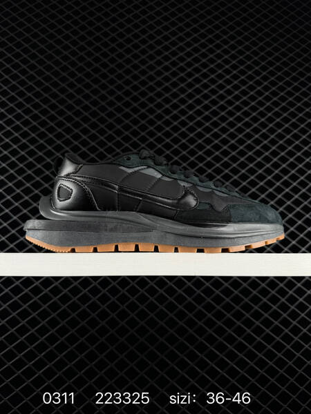Nike Vaporwaffle Sacai white red 36-46 running lifestyle