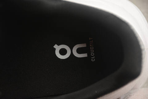 On Cloudtilt Black Ivory White US 7 EU 40 UK 6 5 JP 25 Running Shoe Running Sneakers - Men's (BS-59461)