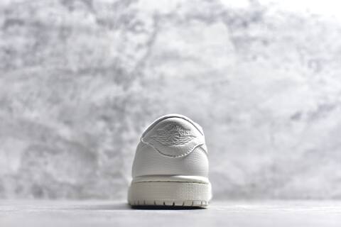 Air Jordan 1 Low